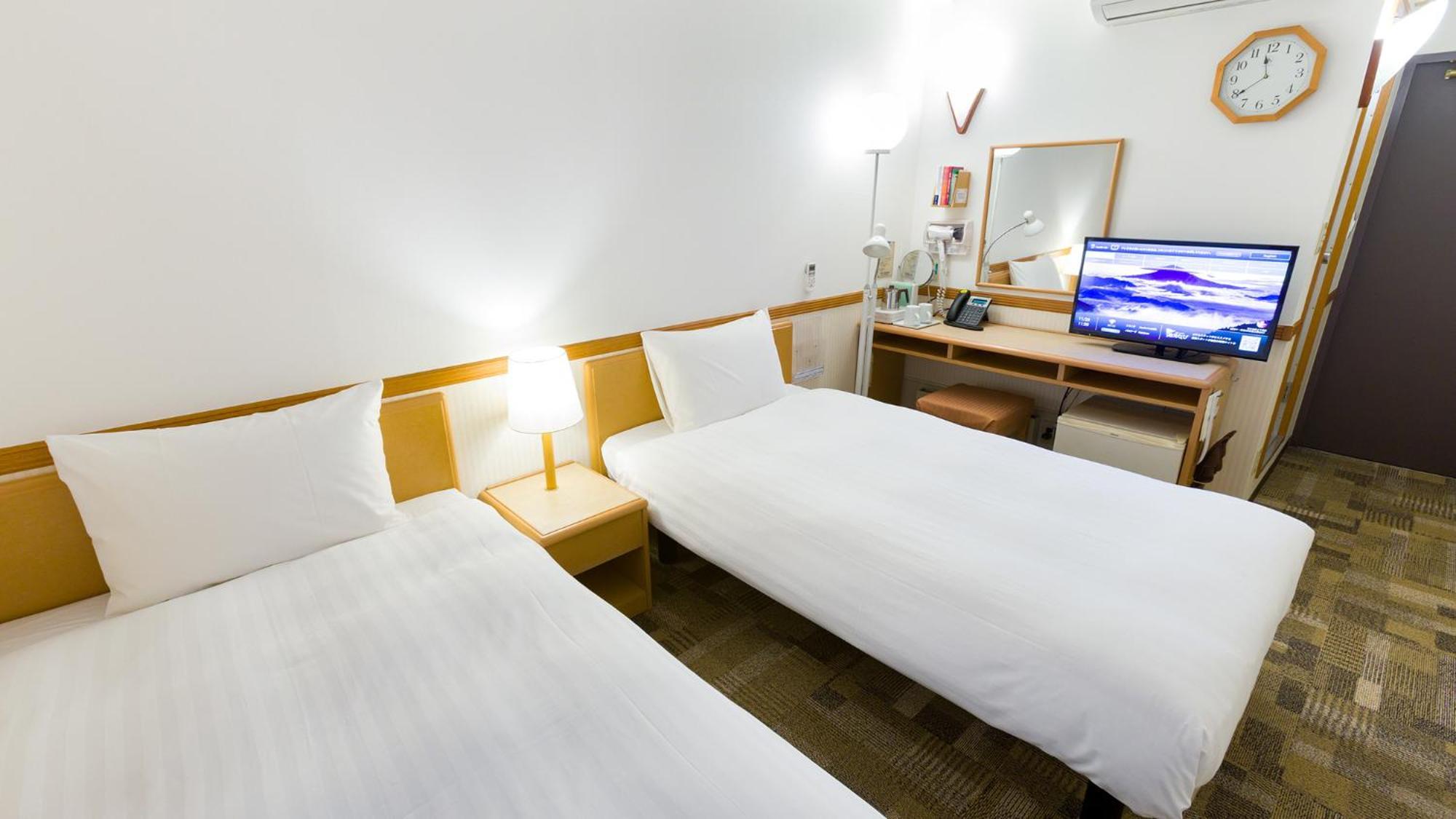 Toyoko Inn Shonan Hiratsuka Eki Kita Guchi No 1 Szoba fotó